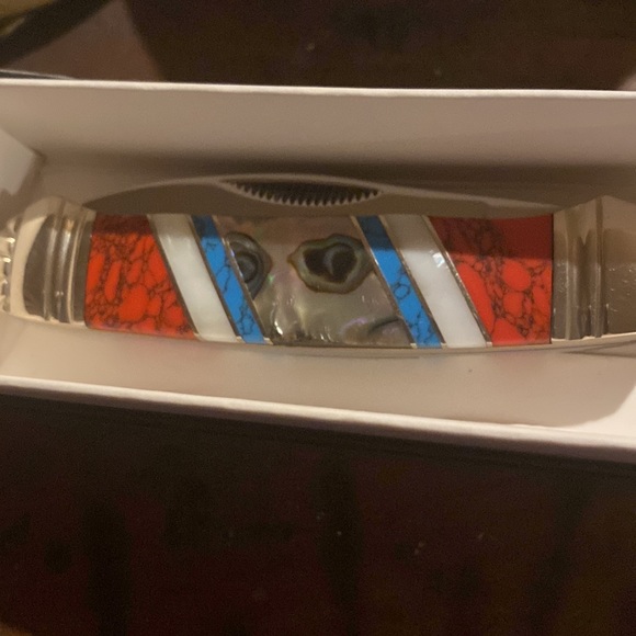 New In box with natural stones - Picture 2 of 3